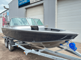 Albakore 560 Fish