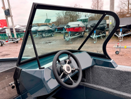 Windboat 4.9 DCX
