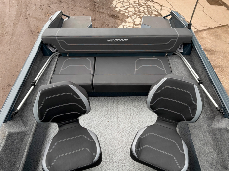Windboat 4.9 DCX