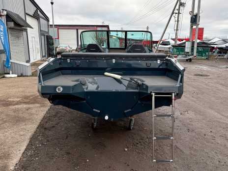 Windboat 4.9 DCX