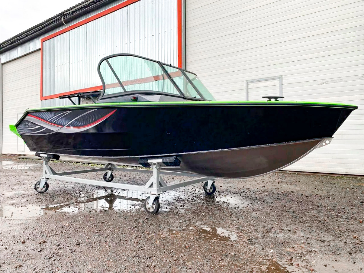 Windboat 4.6 DC EvoFish