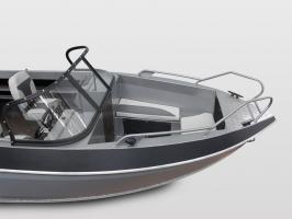 Моторная лодка YAVA L BowRider