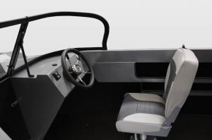 Моторная лодка YAVA L BowRider