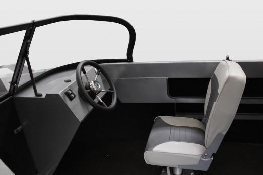 Моторная лодка YAVA L BowRider