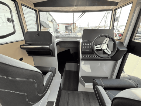 Катер Windboat 7.0 Cabin (серый) - В Наличии
