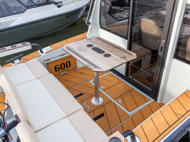 VOYAGER 600 Cabin