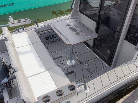 VOYAGER 600 Cabin