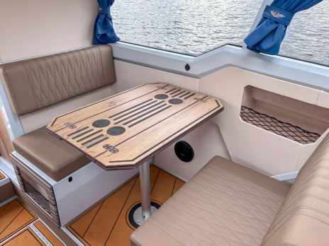 VOYAGER 850 Cabin Twin