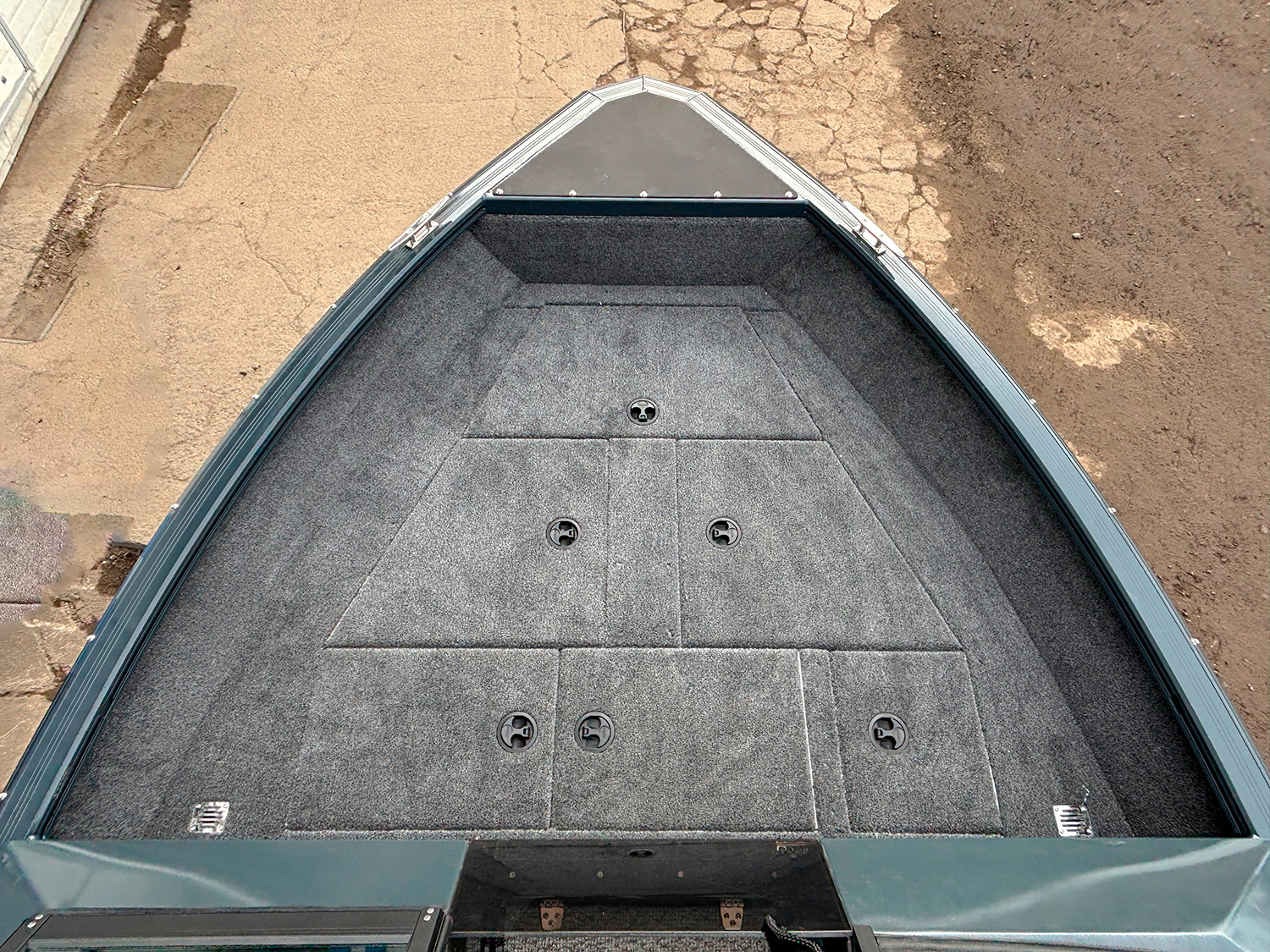 Моторная лодка Windboat 4.9 DCX (XL) (графит-вишня) - В наличии